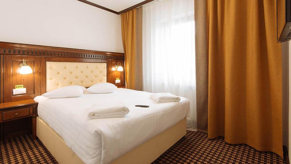 Hotel Alpin Rarau Кымпулунг-Молдовенеск Экстерьер фото