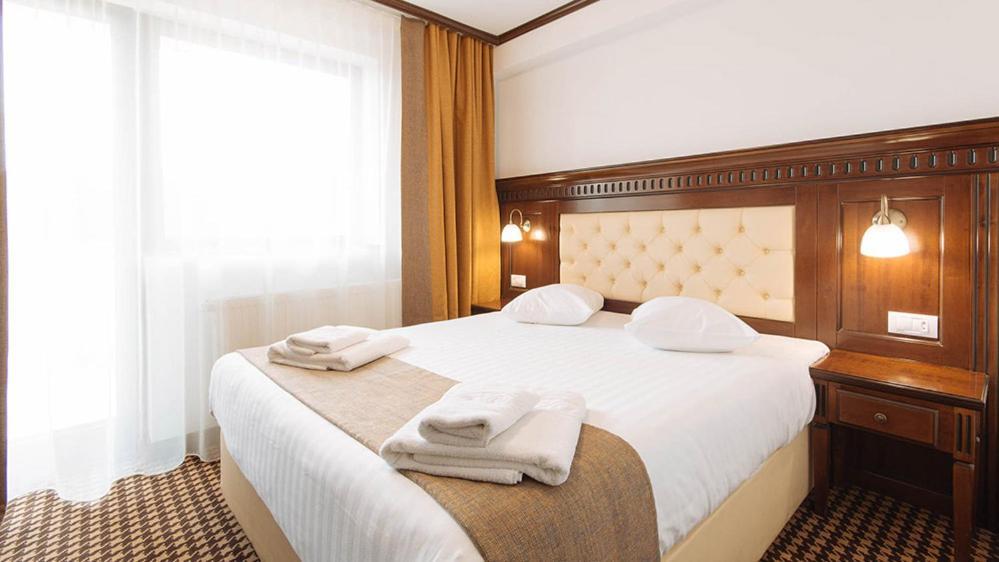 Hotel Alpin Rarau Кымпулунг-Молдовенеск Экстерьер фото